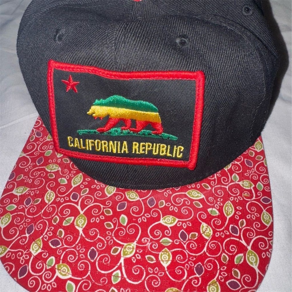 California Republic‎ Multicolor Paisley Snapback Hat Unisex Adjustable
